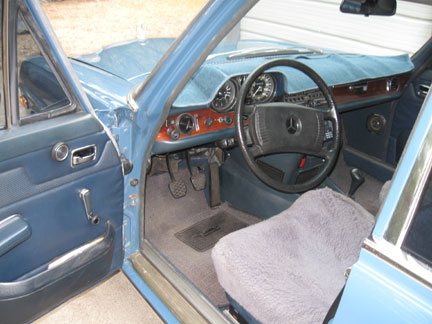 1973 Mercedes 220D